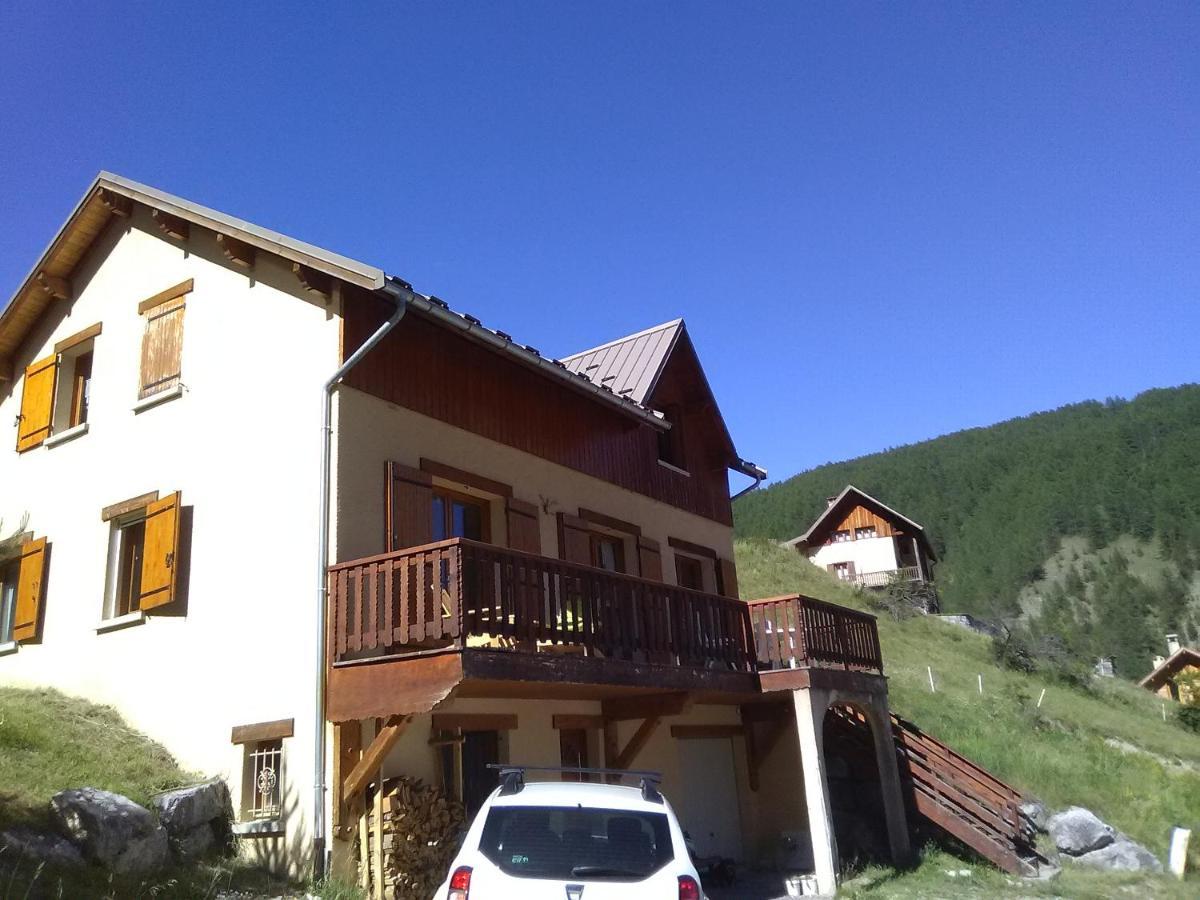 Chambre d'Hôte Les Carlines Arvieux Exterior foto
